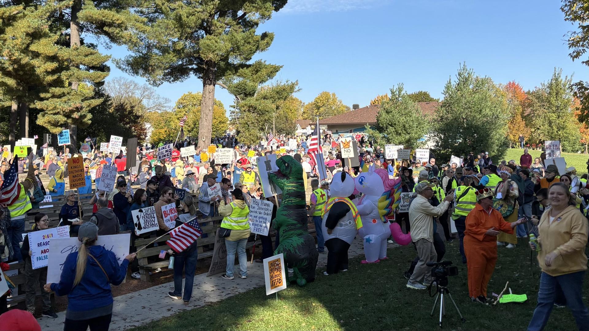 Eau Claire and Chippewa Falls See Thousands for No Kings Event